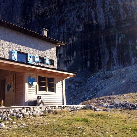 Rifugio Velo Della Madonna 호텔 산마르티노디카스트로차 외부 사진