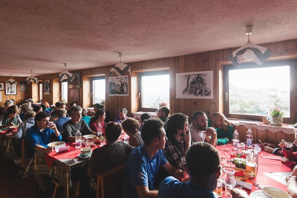 Rifugio Velo Della Madonna 호텔 산마르티노디카스트로차 외부 사진